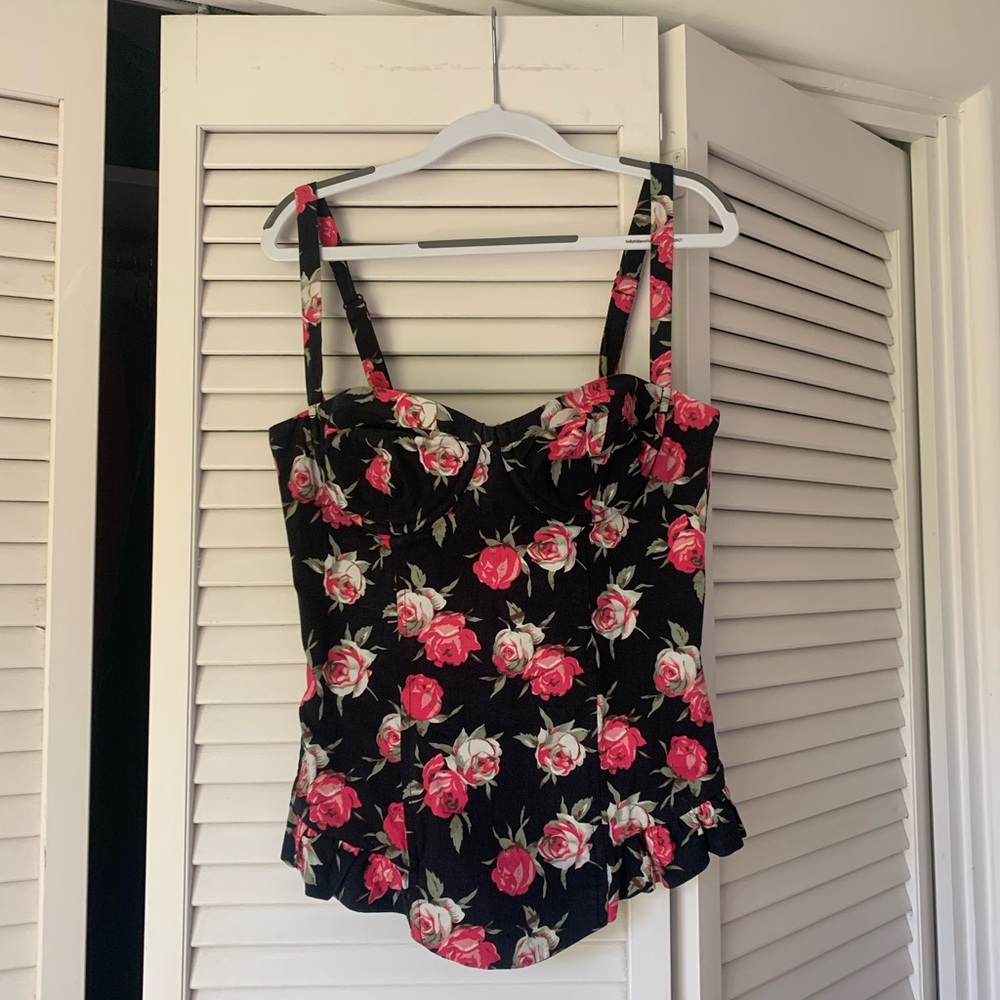 Floral corset with adjustable straps